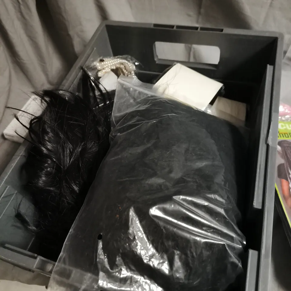 APPROXIMATELY 10  ASSORTED HEALTH & BEAUTY PRODUCTS TO INCLUDE EZ CURL SHORT AND HEADBAND 