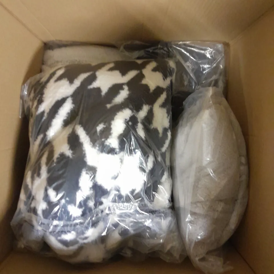 8 X COZEE HOME OVERSIZED COATIGANS IN VARIOUS SIZES AND COLOURS 