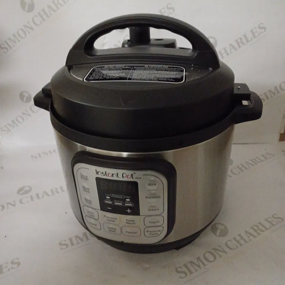 INSTANT POT DUO MINI PRESSURE COOKER