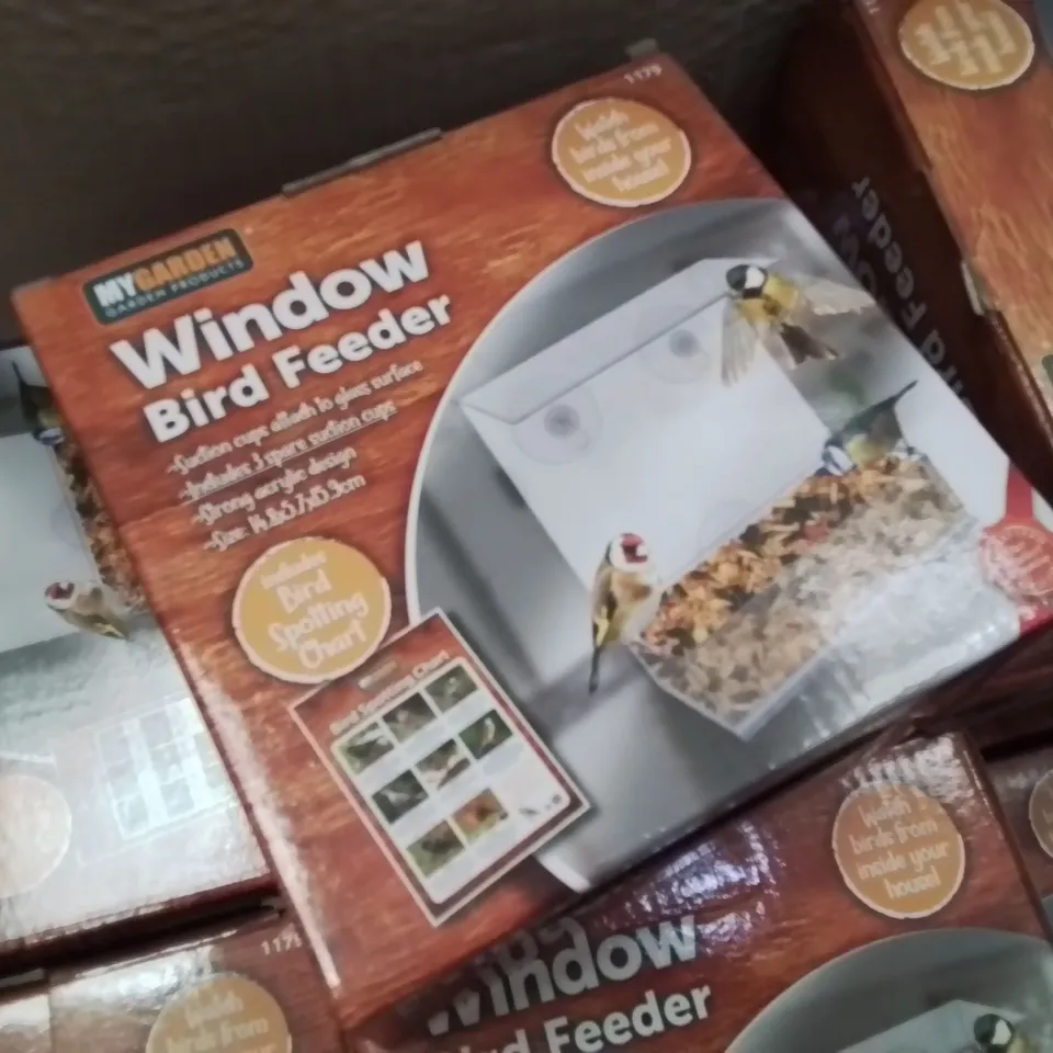 BOX CONTAINING LARGE AMOUNT OF BRAND NEW WINDOW BIRD FEEDING STATIONS