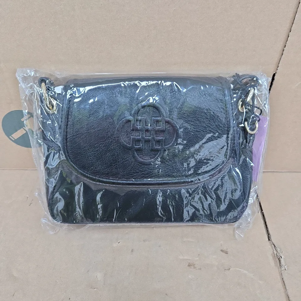 SADDLER BLACK LEATHER CROSSBODY BAG – EMBOSSED LOGO