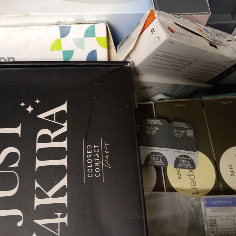 BOX OF APPROX 25 ASSORTED CONTACT LENSES AND CONTACT LENSE SOLUTIONS