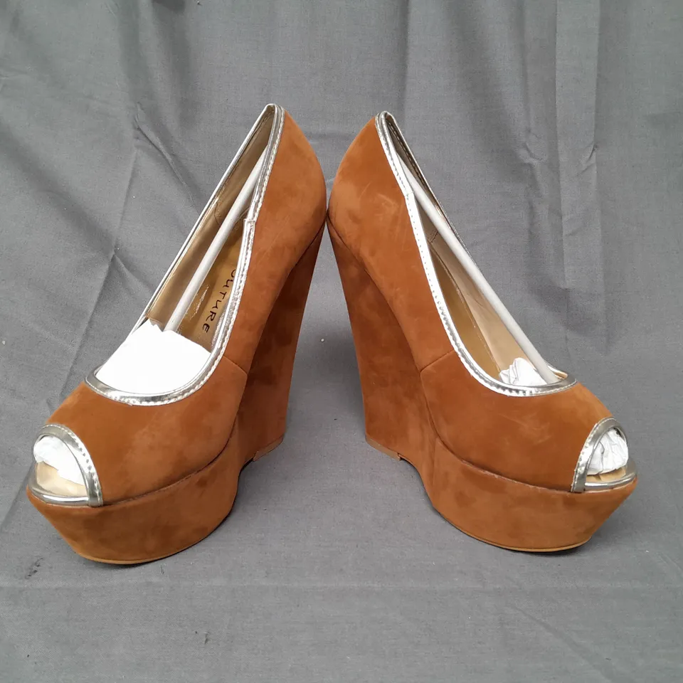 BOXED PAIR OF KOI COUTURE PEEP TOE PLATFORM HIGH WEDGE SHOES IN BROWN SIZE 4