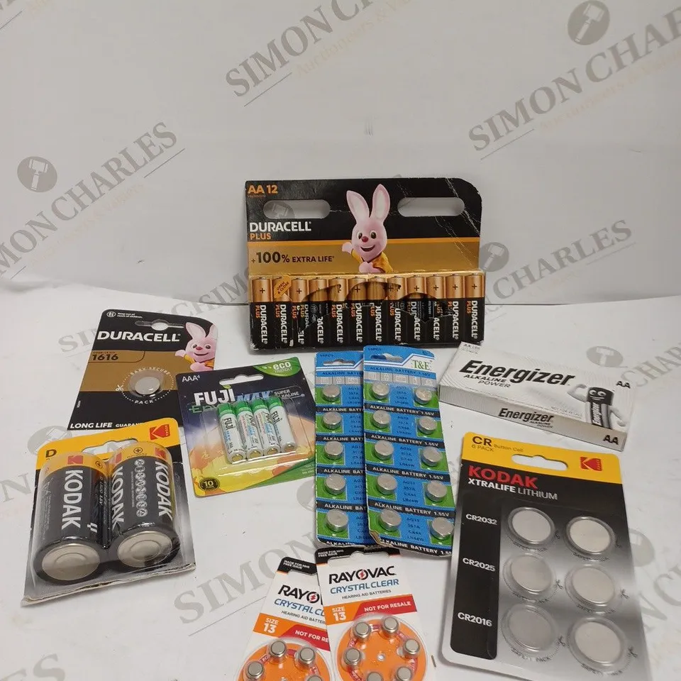 BOX OF ASSORTED BATTERIES TO INCLUDE AA, AAA, BUTTON CELL BATTERIES ETC 