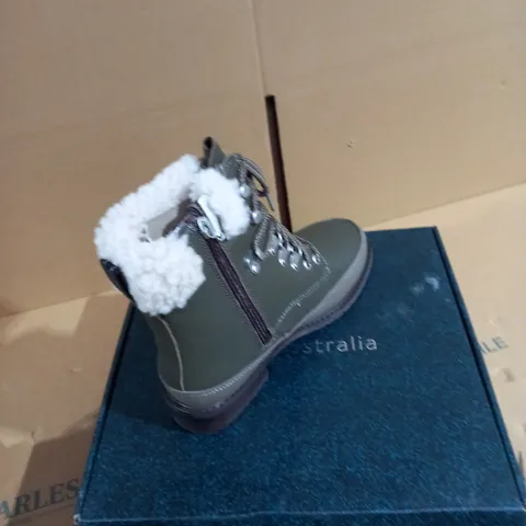 EMU OKAB WATERPROOF BOOT SIZE 5 