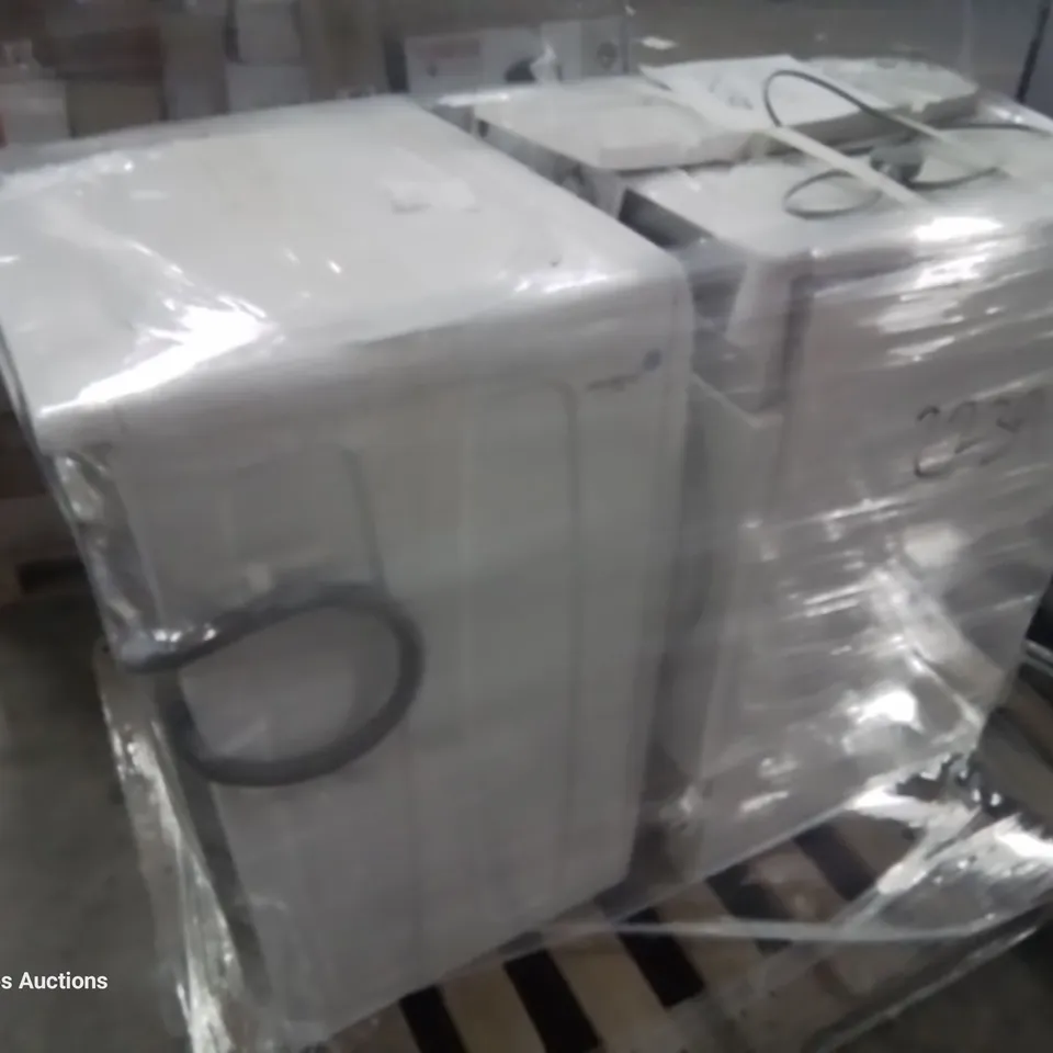 HOOVER H-WASH 300 FREESTANDING WASHING MACHINE AND HOOVER H-DRY 500 11KG HEAT PUMP TUMBLE DRYER