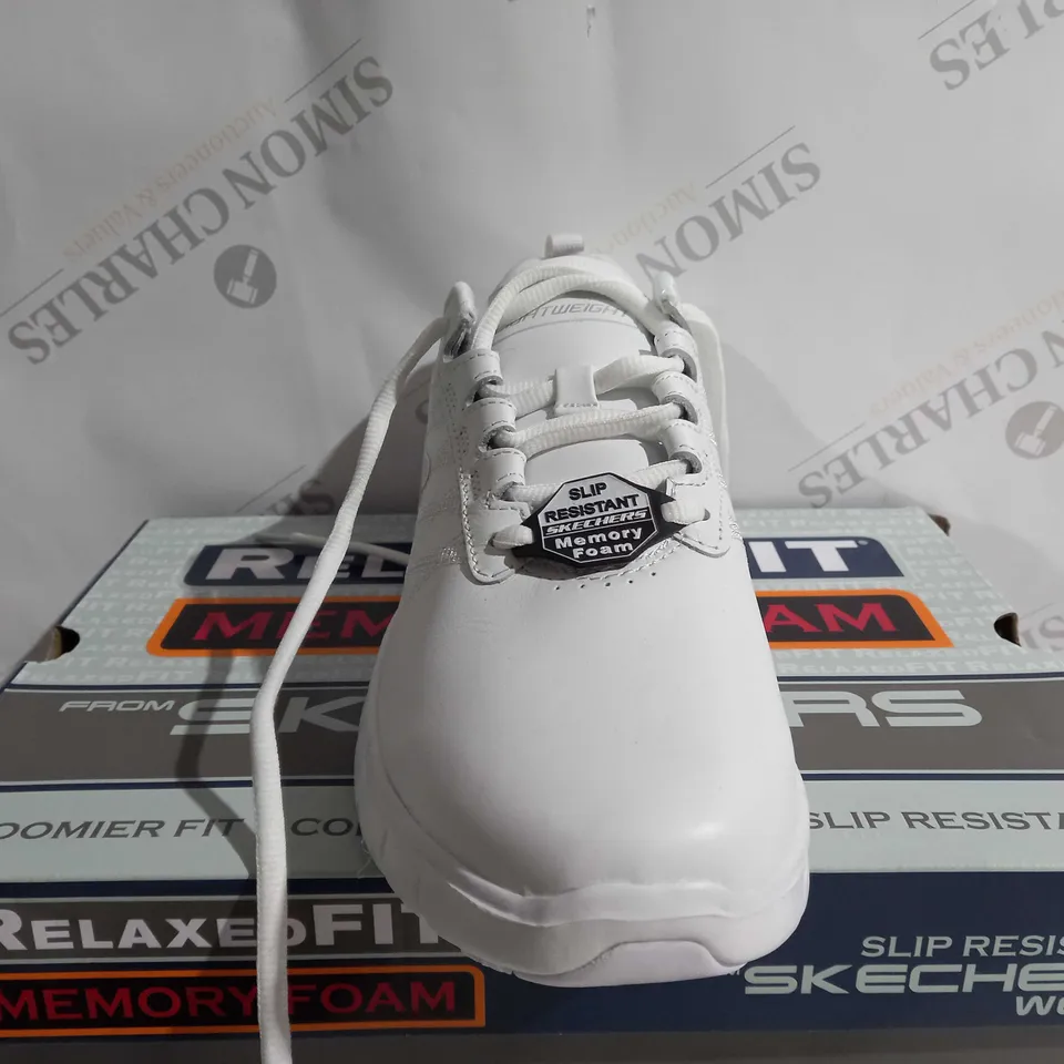 SKECHERS WORK SLIP RESISTANT WHITE SIZE 7