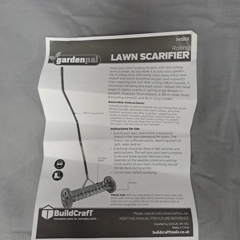 BUILDCRAFT GARDEN LAWN SCARIFIER – MANUAL WITH 128CM HANDLE & WHEELS - COLLECTION ONLY