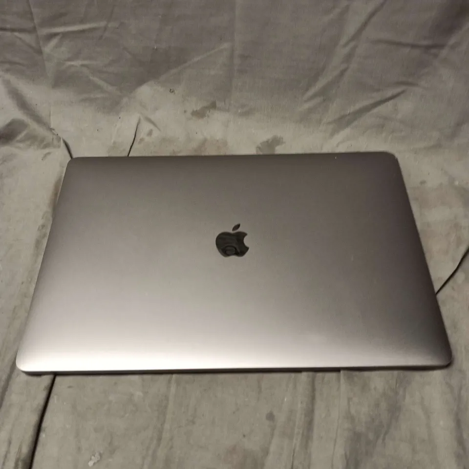 APPLE MACBOOK PRO 16 INCH 1TB M2