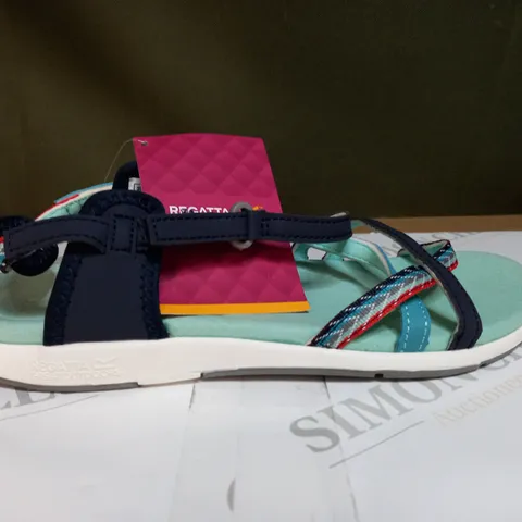 REGATTA LADY SANTA ROMA SANDALS SIZE 5