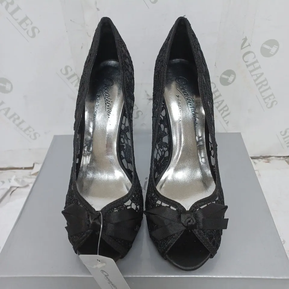 LOT OF 12 PAIRS OF OCCASIONS BY CASANDRA LADIES SHOES