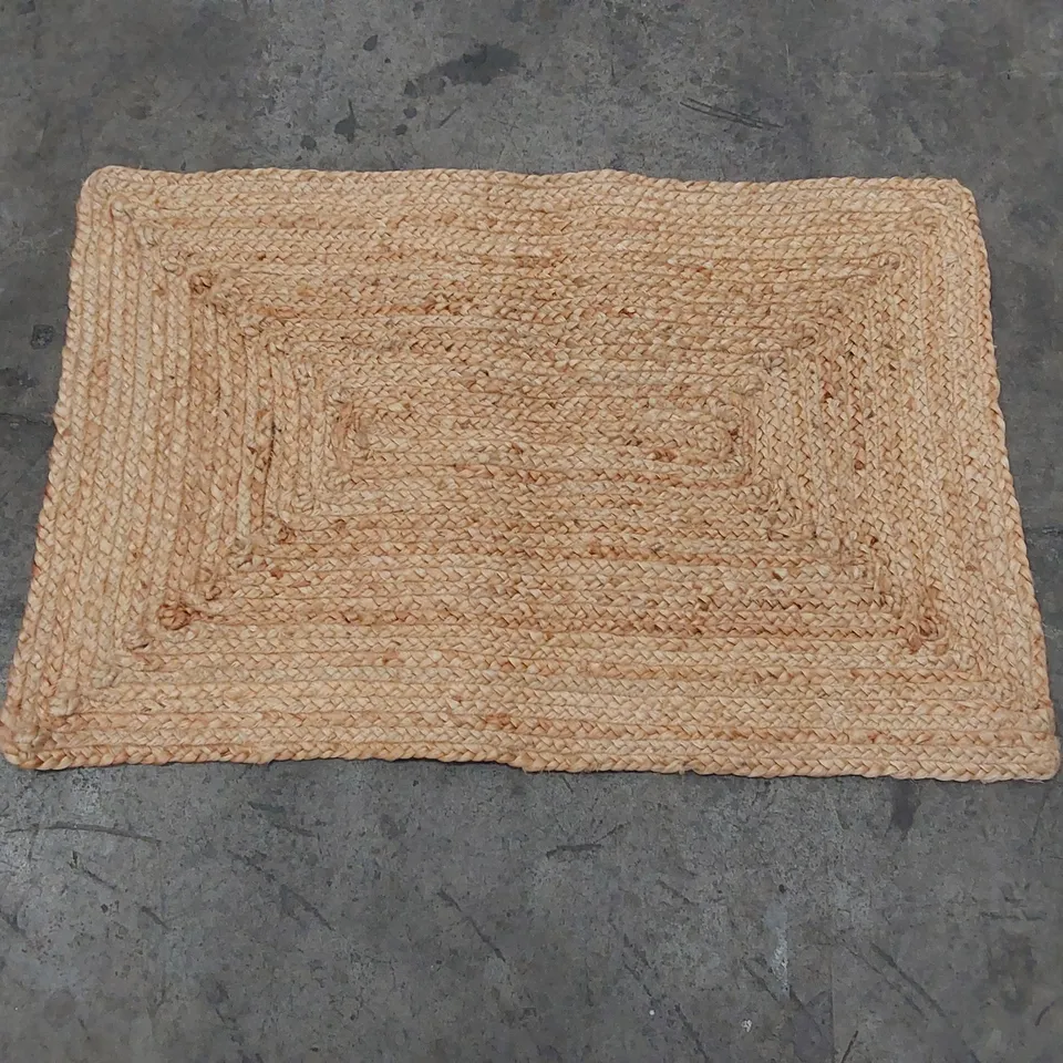 CADAGEN JUTE RUG - 60 x 90CM
