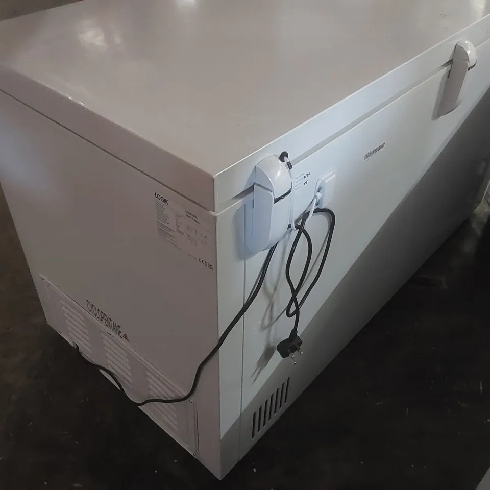 LOGIK L420CFW25 CHEST FREEZER - WHITE