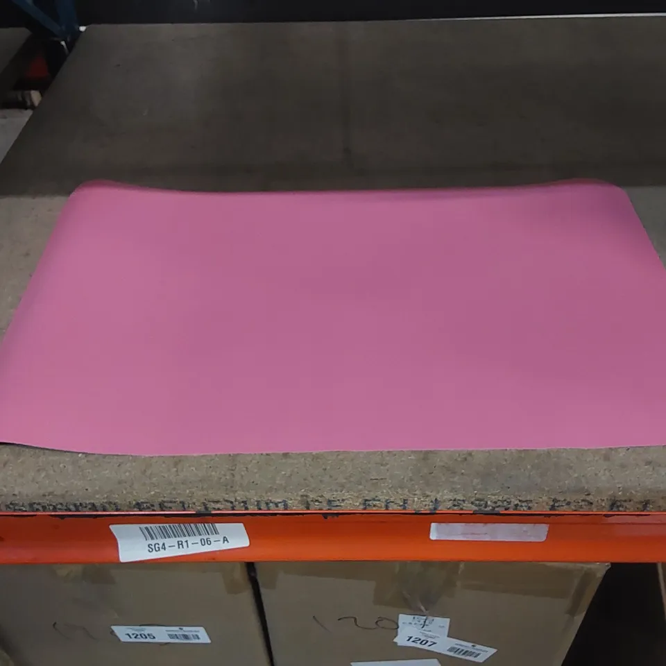 BOX TO CONTAIN APPROX 40 X YSAGI OFFICE DESK PADS IN CORK LEATHER - PINK