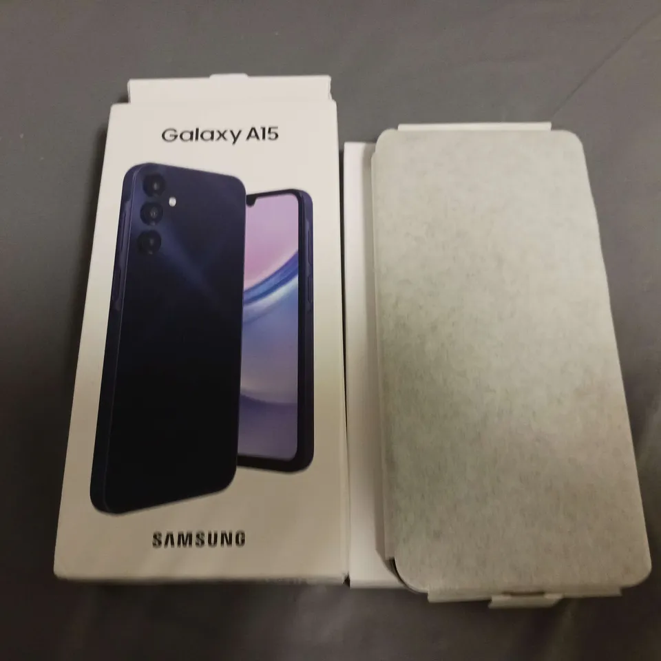 BOXED SAMSUNG GALAXY A15 128GB MOBILE PHONE IN BLUE BLACK - SM-A155F