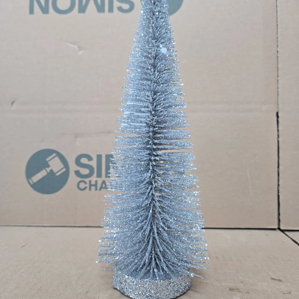 BOX OF APPROX 12 GISELA GRAHAM LONDON MINIATURE GLITTER CHRISTMAS TREE'S