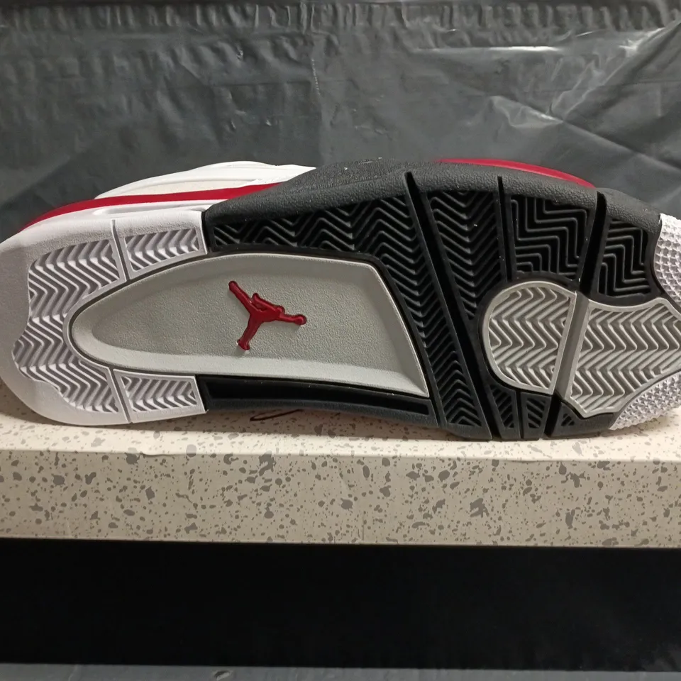 BOXED PAIR OF AIR JORDAN 4 RETRO TRAINERS – WHITE/BLACK/RED, UK 9 