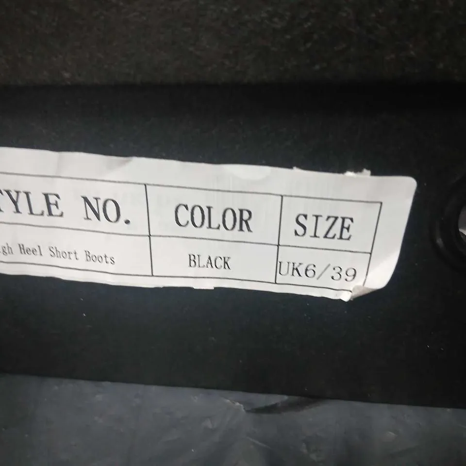 KOI WOMEN'S BLACK PATENT LEATHER LACE-UP HIGH HEEL SHORT BOOTS (EU 39)UK 6 