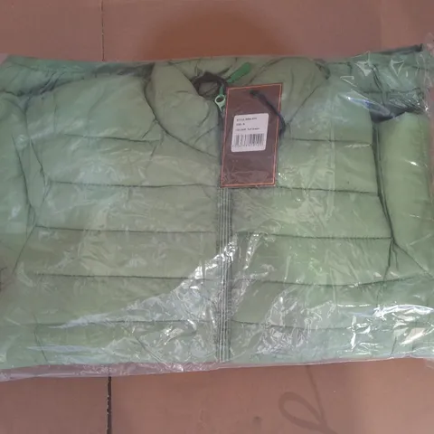APPROXIMATELY 6 ARCTIC STORM ERIK STK JACKETS IN GREEN