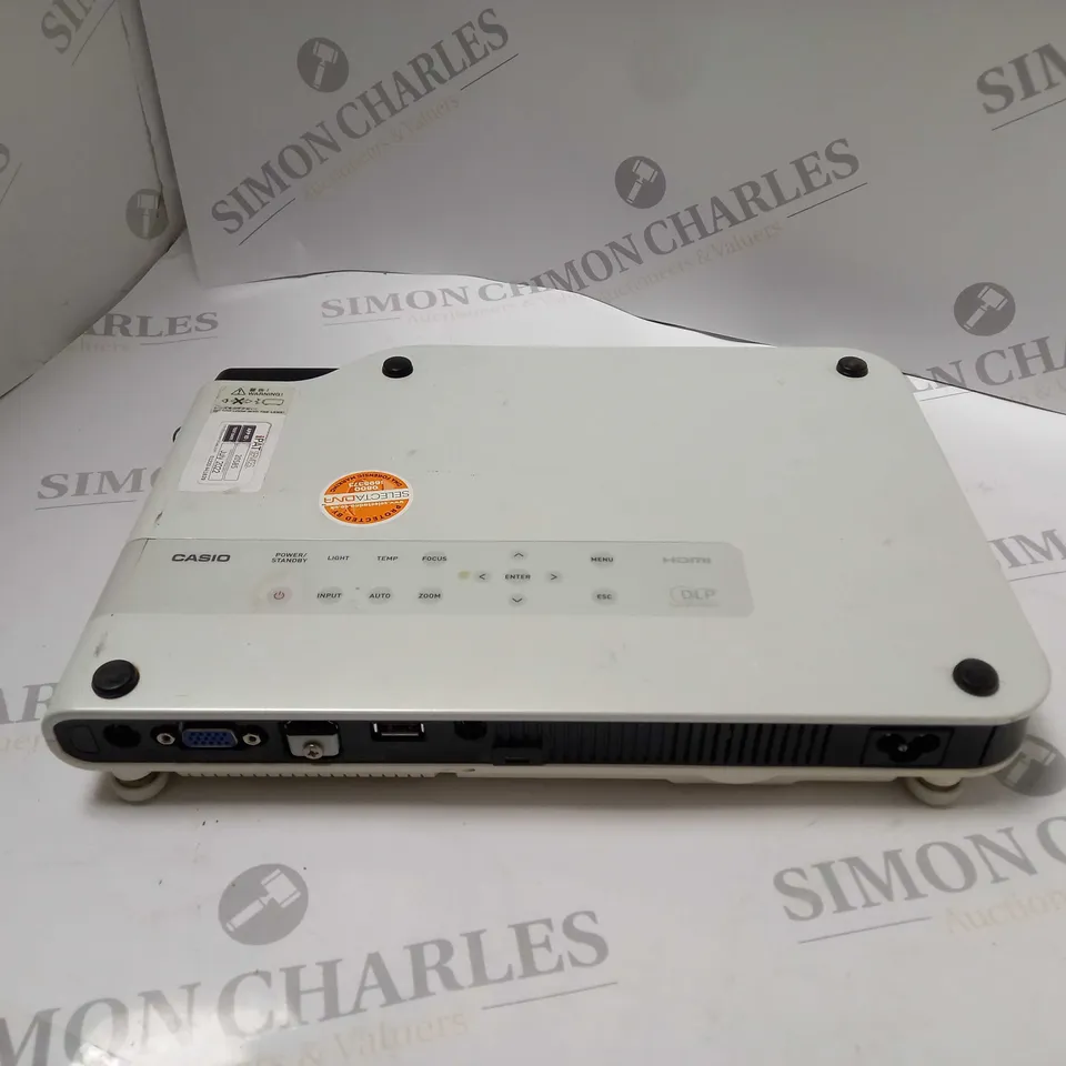 CASIO DATA PROJECTOR XJ-A155V