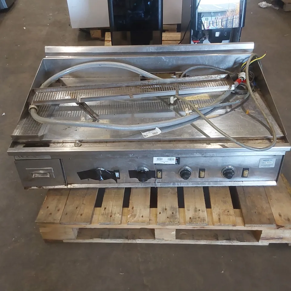 COMMERCIAL KITCHEN MIRACLEAN GRIDDLE 