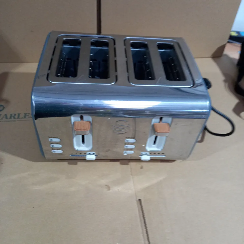 SWAN NORDIC 4 SLICE TOASTER - GREY
