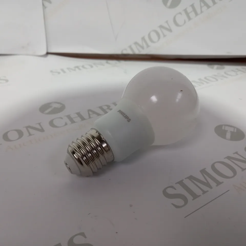 PHILIPS LED WARM LIGHT 806 LUMEN