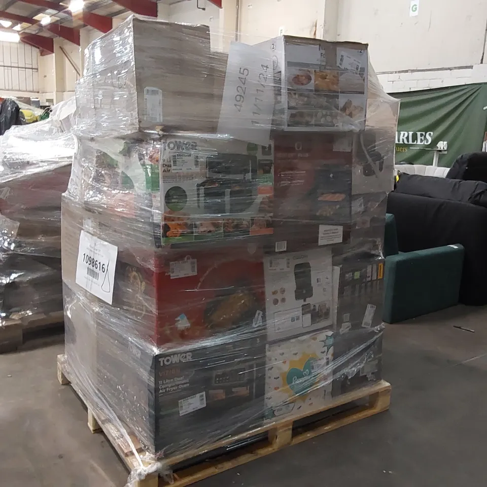 PALLET OF APPROXIMATELY 35 UNPROCESSED RAW RETURN HOUSEHOLD AND ELECTRICAL GOODS TO INCLUDE;