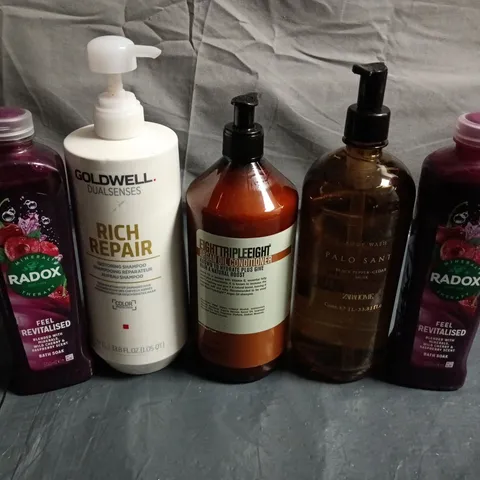 APPROXIMATELY 15 ASSORTED HEALTH & BEAUTY PRODUCTS TO INCLUDE SHAMPOOS, BODY WASH AND ARGAN OIL