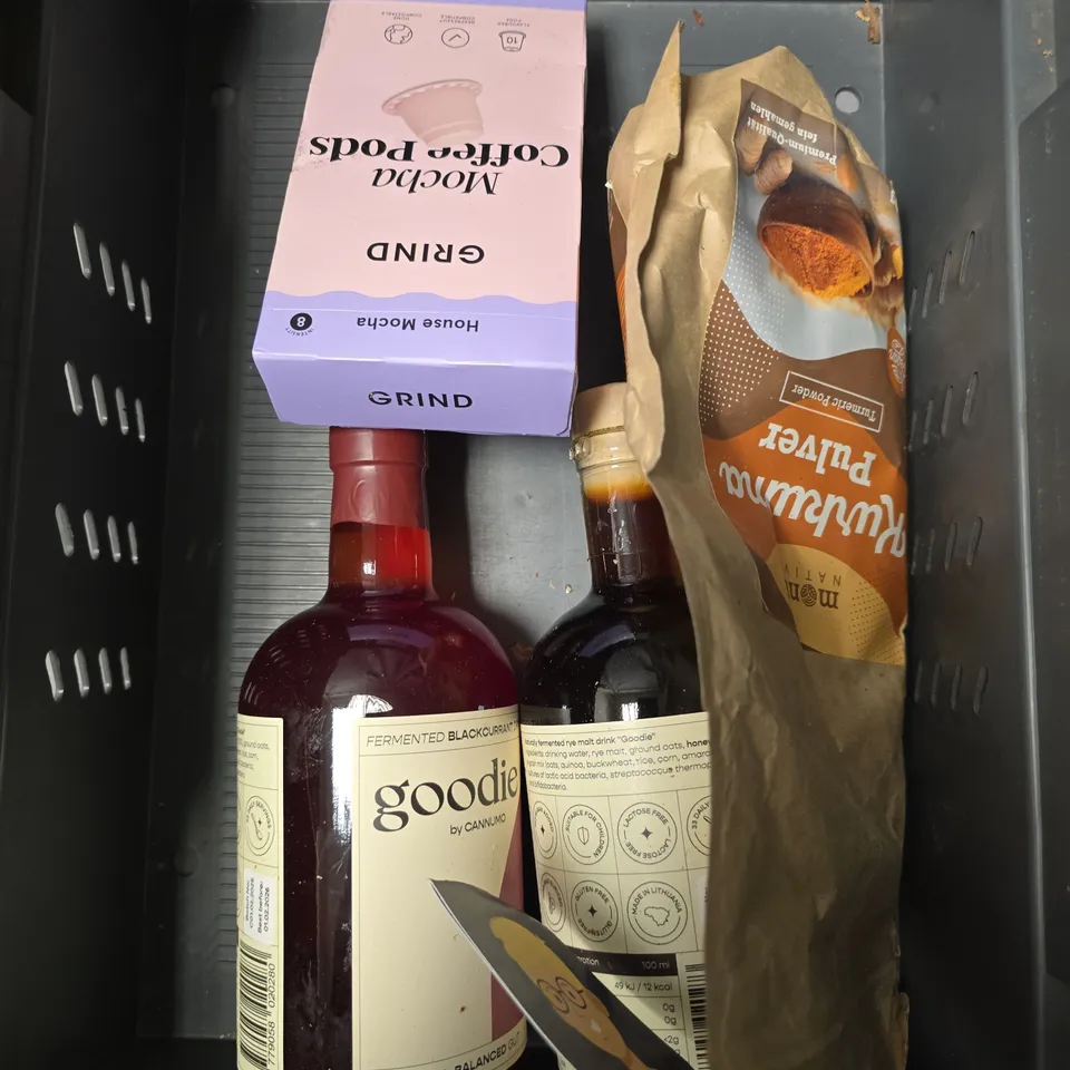 APPROXIMATELY 9 ASSORTED FOOD/DRINK PRODUCTS TO INCLUDE HUEL DRINK, GRIND COFFEE, GRANOLA ETC 
