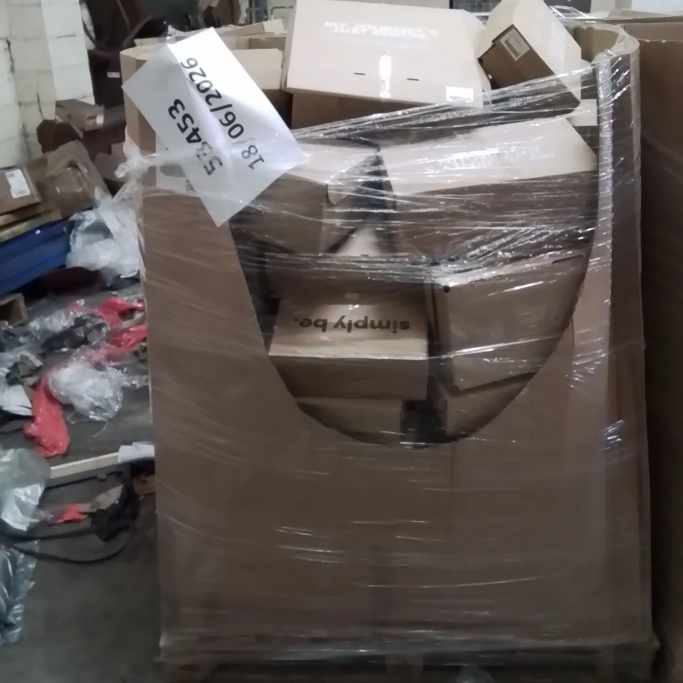 PALLET CONTAINING APPROXIMATELY 88X ASSORTED BRAND NEW DESIGNER SHOES INCLUDING: SIMPLY BE BLACK BOOTS, SIMPLY BE SILVER HEELS, SIMPLY BE BROWN LACE UP SANDALS