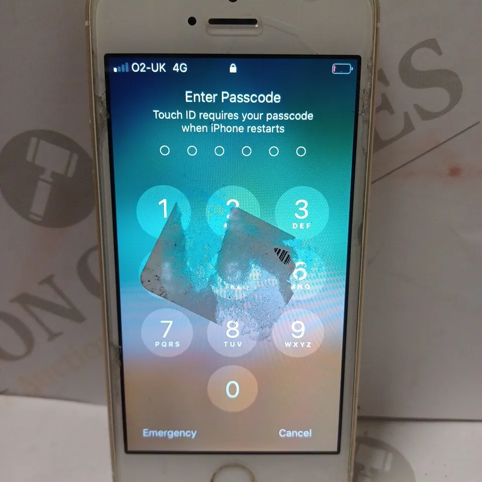 APPLE IPHONE SE SMARTPHONE 