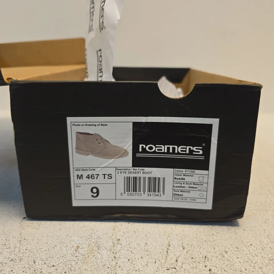 ROAMERS DESERT BOOT – STONE SUEDE, UK 9 (EU 43) – BOXED