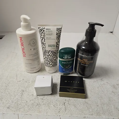 APPROXIMATELY 10 ASSORTED HEALTH & BEAUTY PRODUCTS TO INCLUDE STRENGTH SHAMPOO, INTIM WASH, MITCHUM DEODORANT ETC 