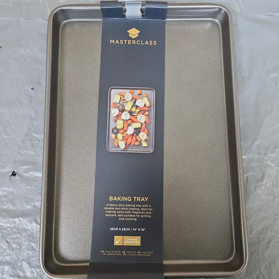 MASTERCLASS BAKING TRAY 35CM X 25CM (14" X 10") – NON-STICK