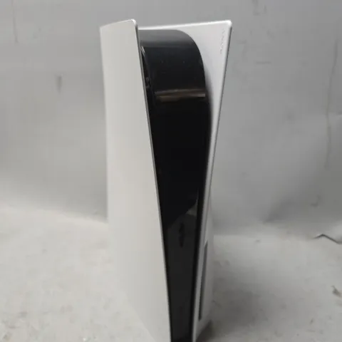 SONY PLAYSTATION 5 WITH DISC TRAY