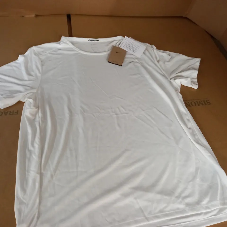 NIKE RUNNING WHITE T-SHIRT - L