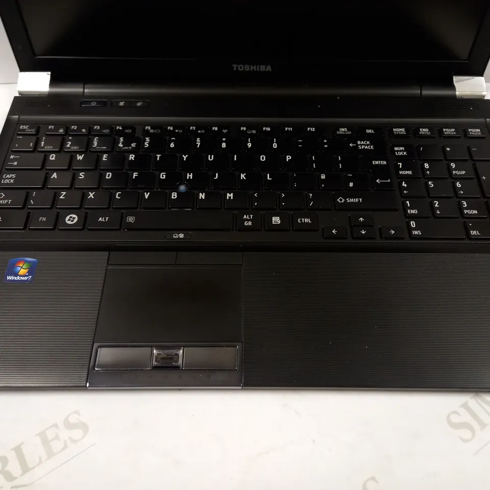TOSHIBA TECRA R850 LAPTOP IN BLACK