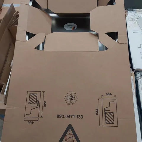 BOXED STAINLESS STEEL KITCHEN SINK