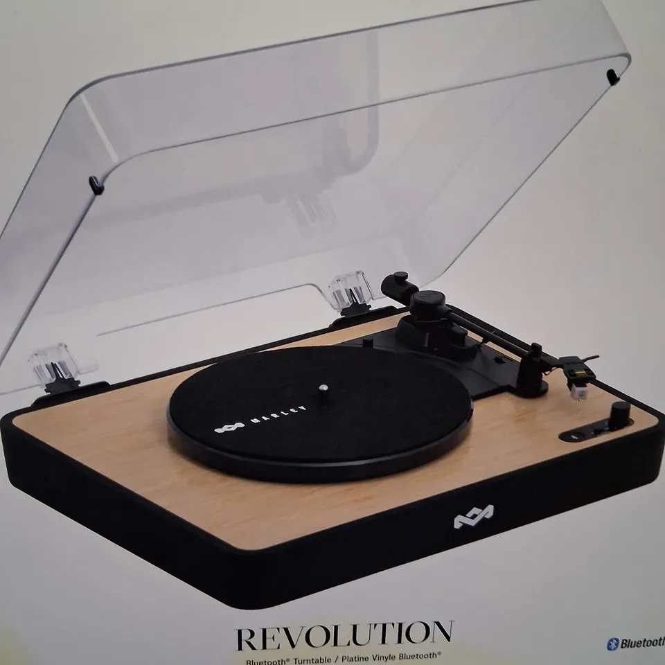BOXED HOUSE OF MARLEY REVOLUTION BLUETOOTH TURNTABLE EM-JT004-SB