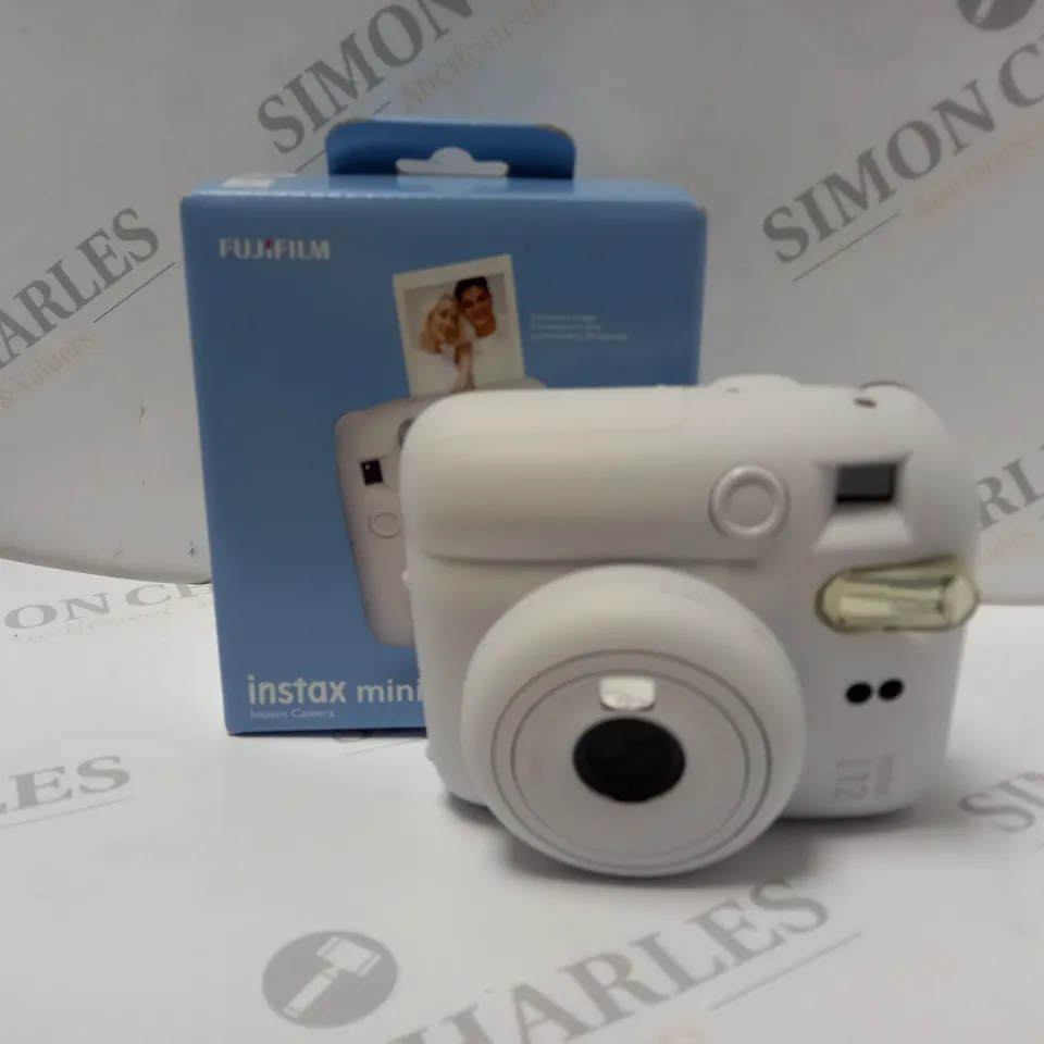 BOXED FUJIFILM INSTAX MINI 12 INSTANT CAMERA