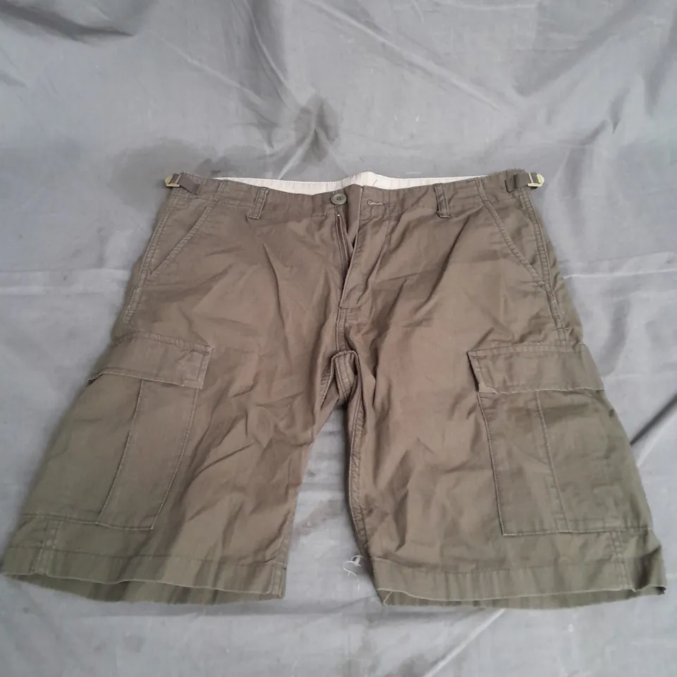 CARHARTT AVIATION SHORTS IN DARK KHAKI SIZE 32