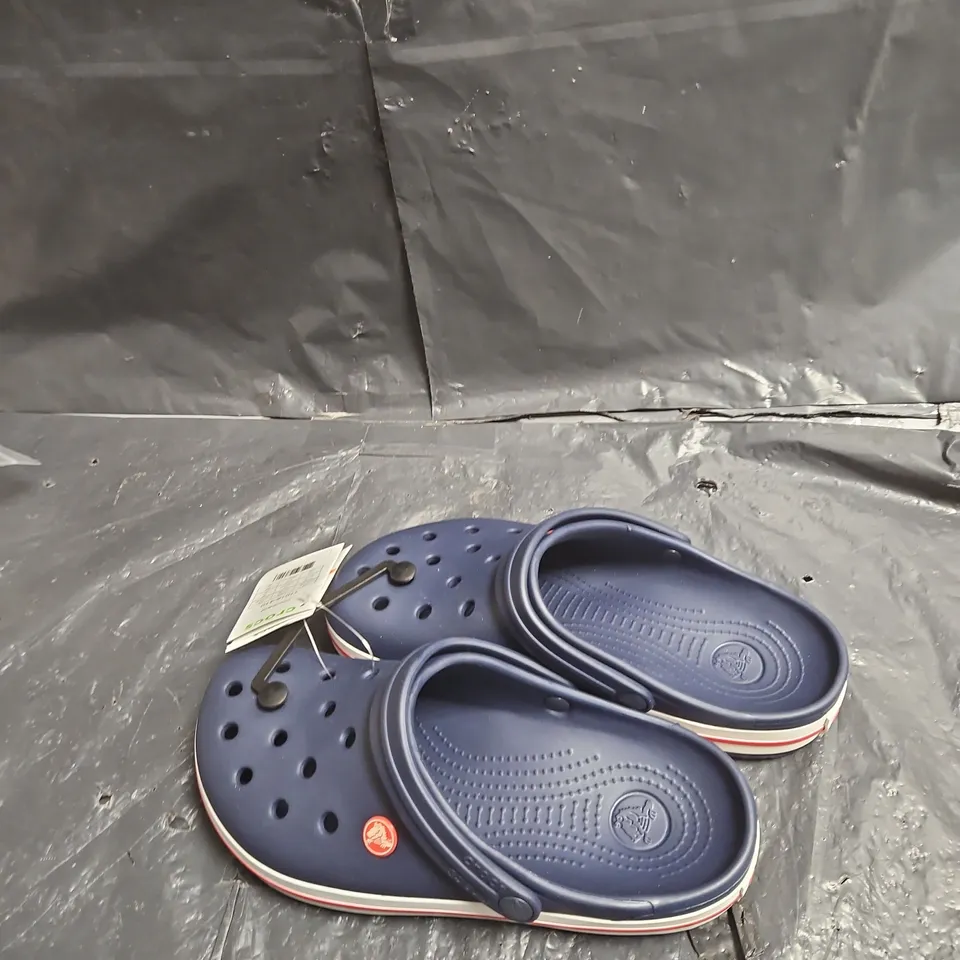 CROCS CROBAND NAVY BLUE CLOGS – UK 6 (US 7 / EU 39-40)