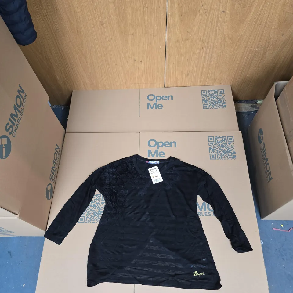 DESIGUAL BLACK FLORAL OVERLAY TOP – WOMEN'S, XXL