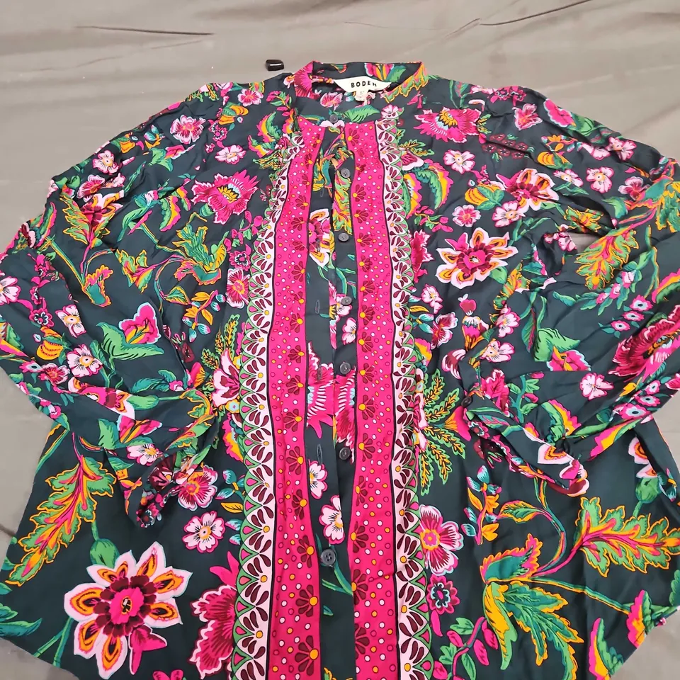 BODEN FLORAL PATTERN BUTTON SHIRT - SIZE 12