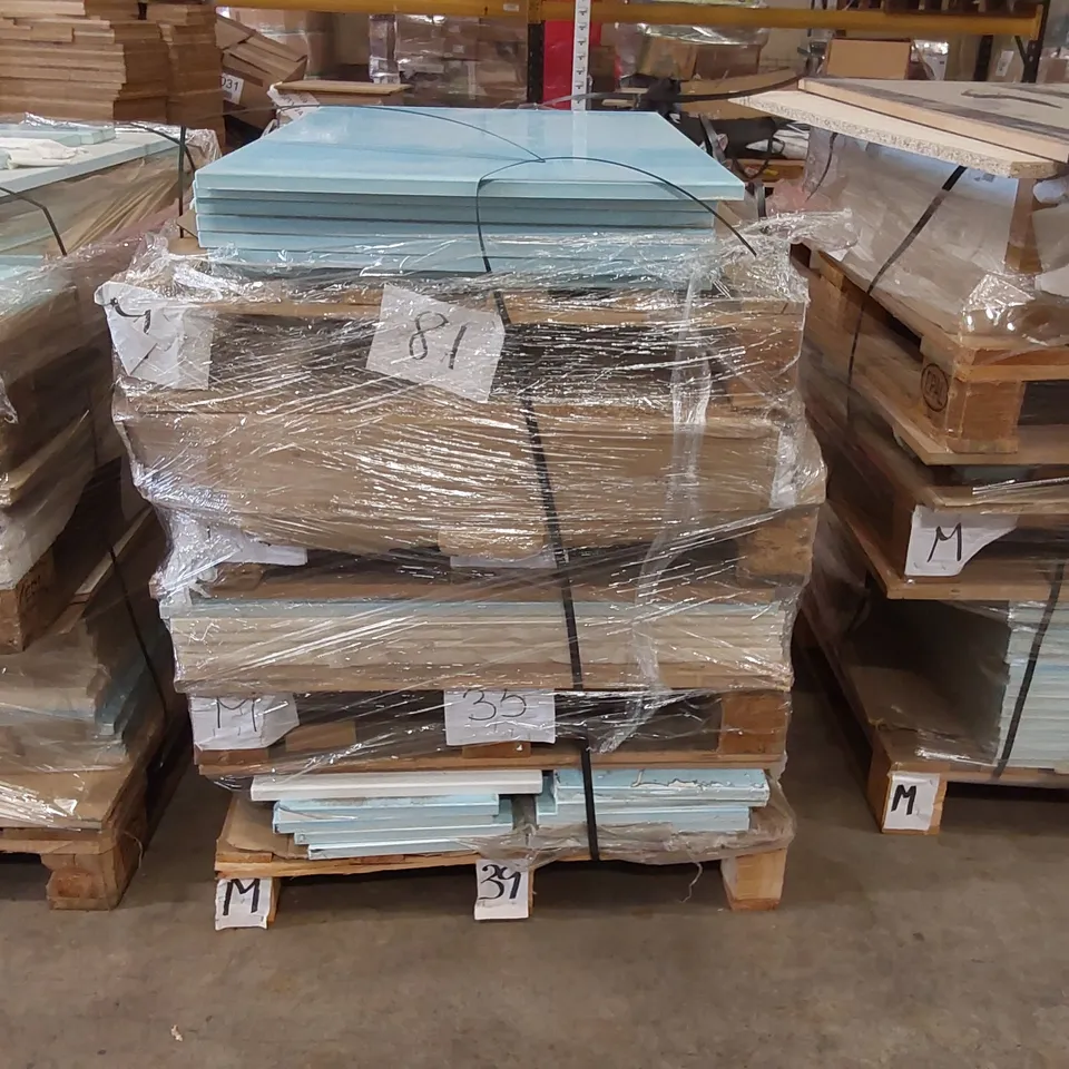 PALLET OF BRAND NEW IVORY CREAM GLOSS KITCHENS/BEDROOM REPLACEMENT CABINET DOOR/DRAWER/END PANELS IN ASSORTED SIZES TO INCLUDE;