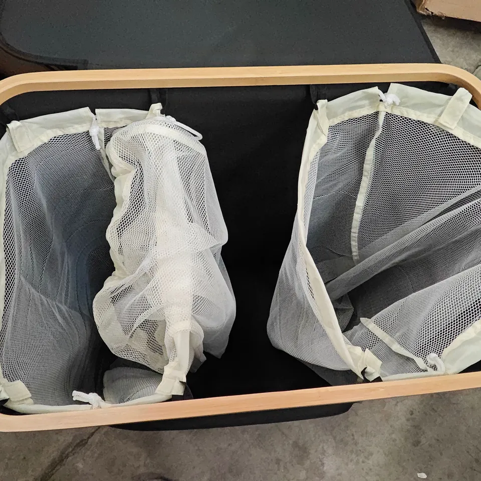 SONGMICS LAUNDRY HAMPER