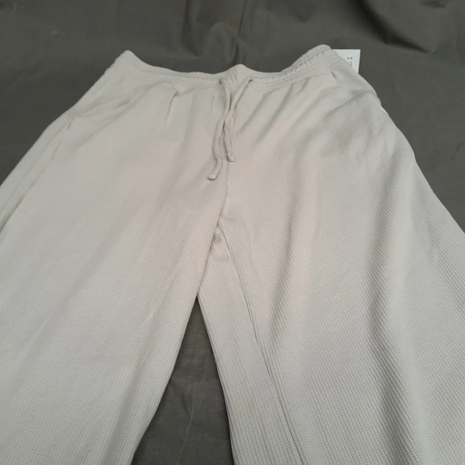 GILLY HICKS OFF WHITE BAGGY TROUSERS - SMALL