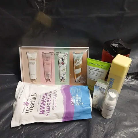 APPROXIMATEY 20 ASSORTED HEALTH AND BEAUTY PRODUCTS TO INCLUDE - NEXT HAND CREAM GIFT SET - BYOMA MILKY MOISTURE CLEANSER - CARBON THEORY SALICYLIC ACID FACIAL CLEANSING GEL - ETC