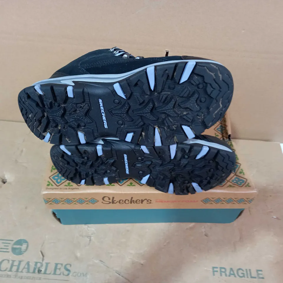 BOXED PAIR OF SKECHERS - SIZE 5